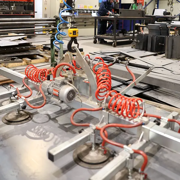 CNC masina za savijanje lima